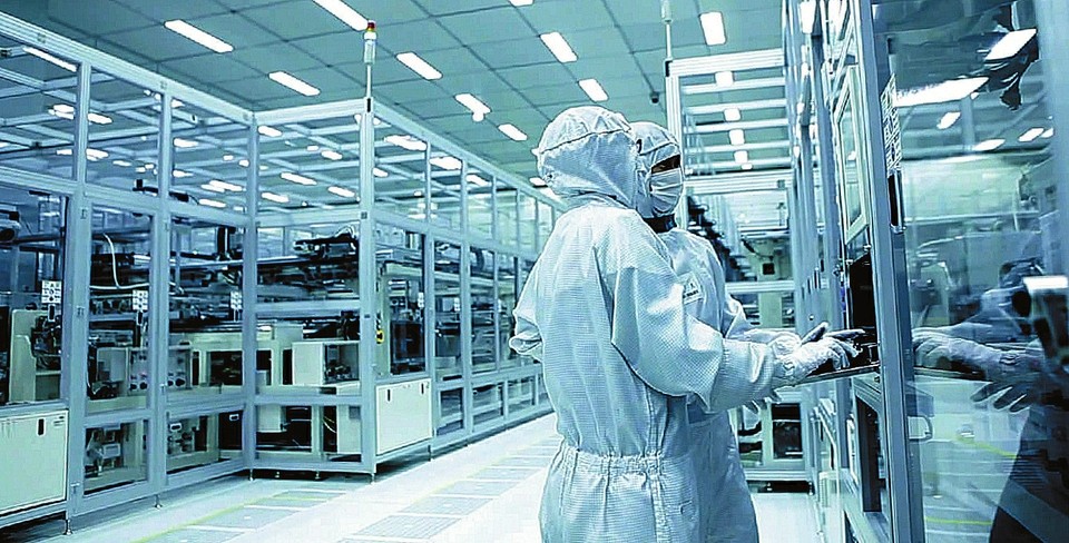2023年上半年中國(guó)光電顯示產(chǎn)業(yè)投資金額同比下滑23%